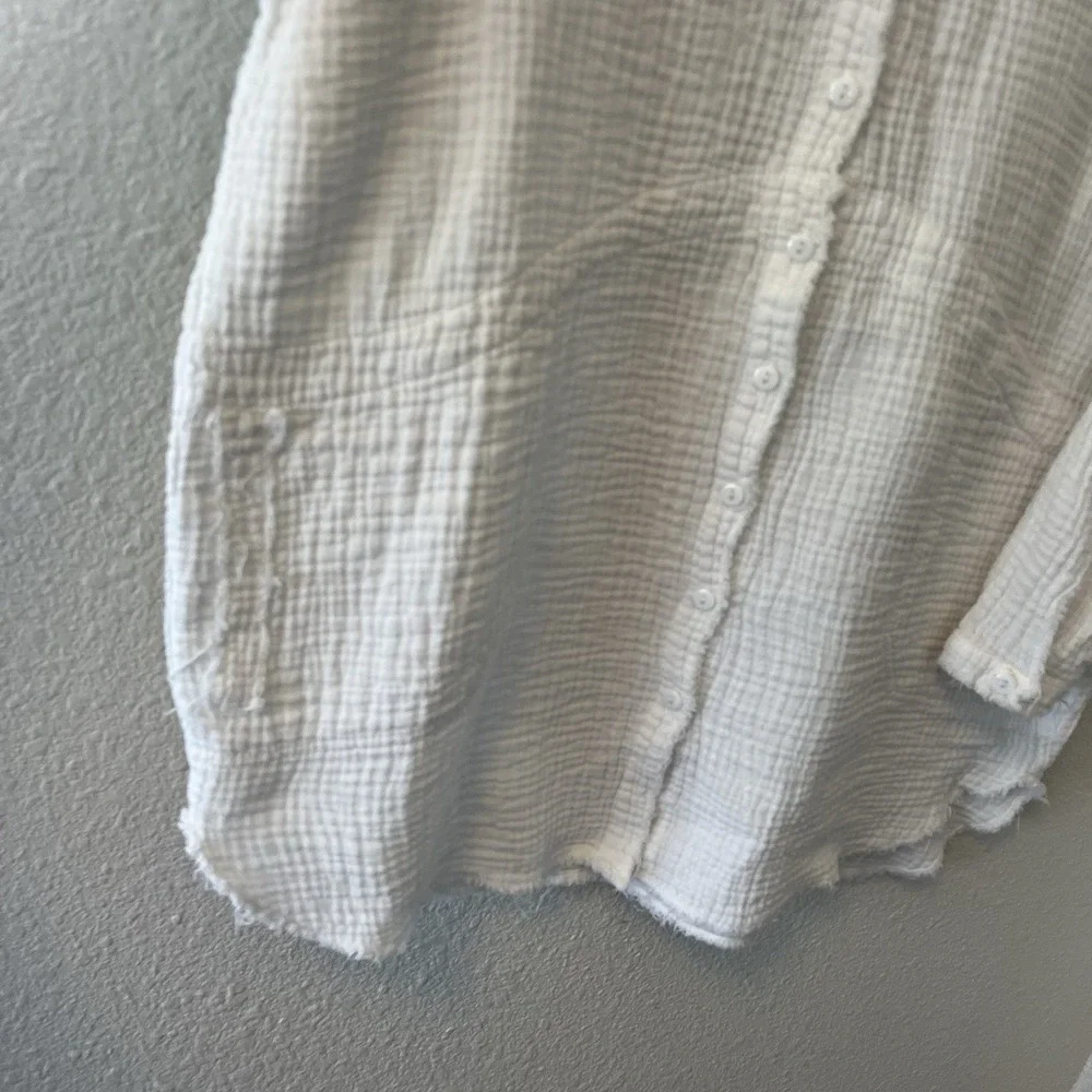 Lucca Women's Top Size XS White Gauzy Cotton Tunic Button Boho Beachy Cottage - Picture 6 of 15